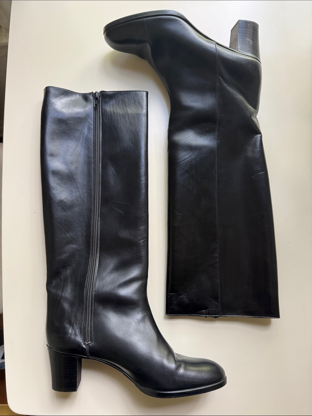 Vintage Delman Black Knee-High Leather Boots with Low Heel - Size 39.5 - Picture 2 of 11